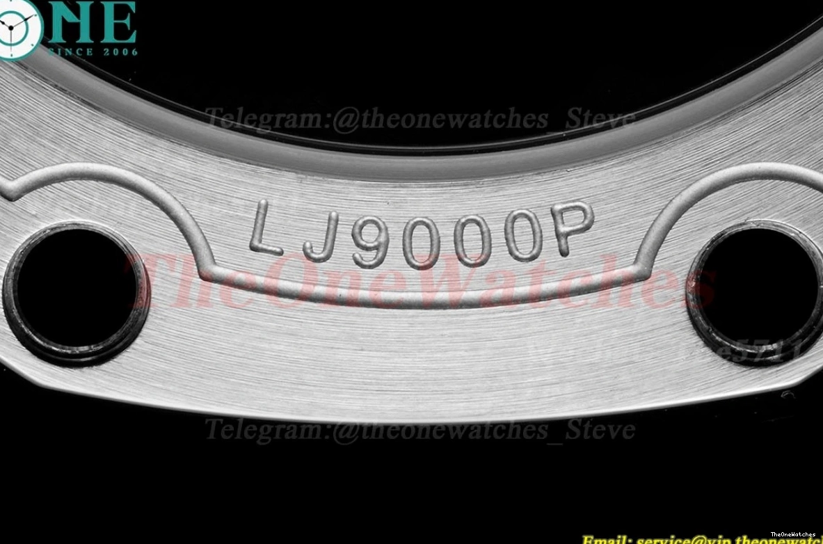 Oak 15720 A4308 Grey APF Stk Offshore Diver Royal SS RU 42mm 0224